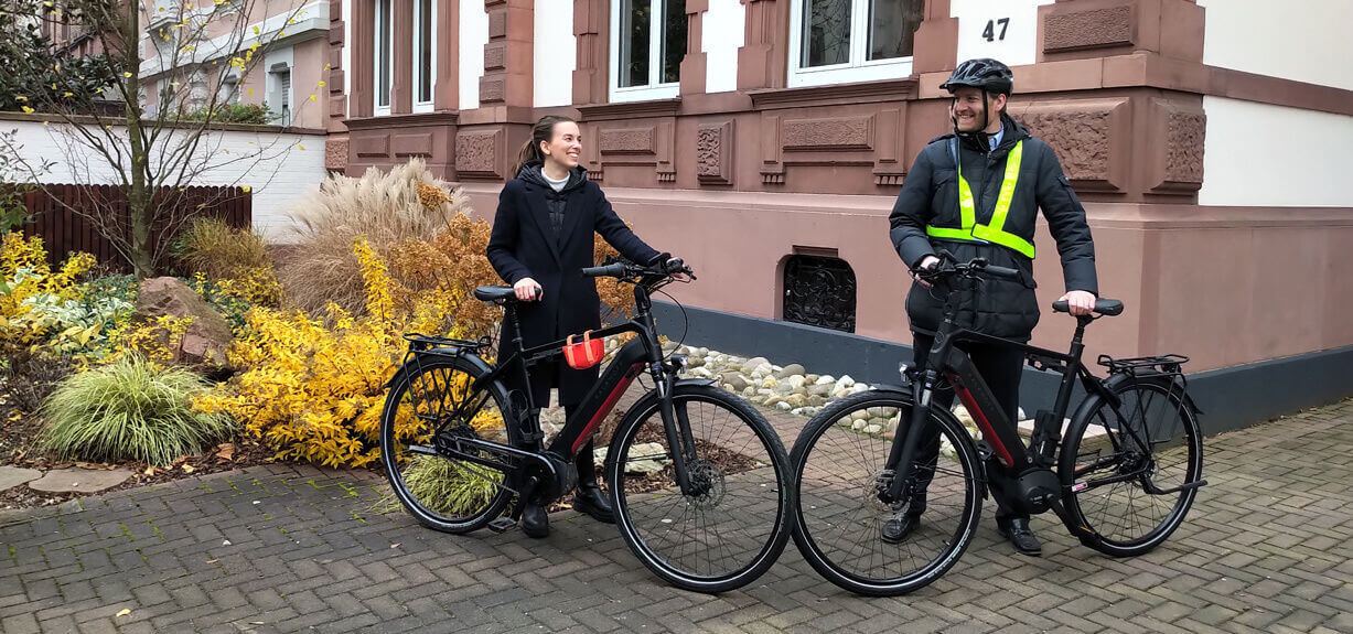 Borromin-Mitarbeiter mit E-Bike statt Dienstauto